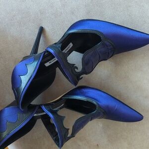 Manolo Blahnik Black and Purple Heels